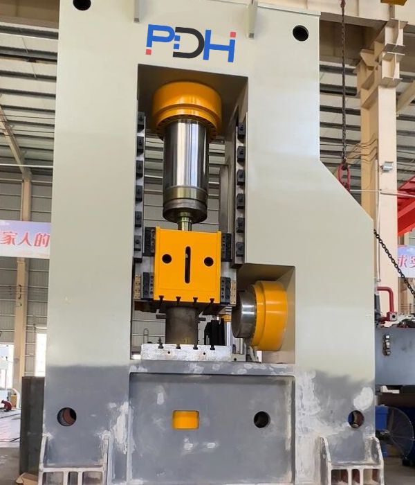 pdh çok yönlü dövme hidrolik presi