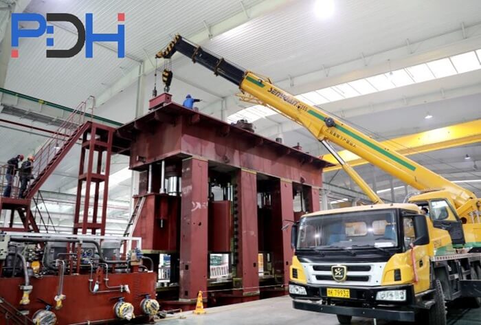 пресс для рамы шасси грузовика