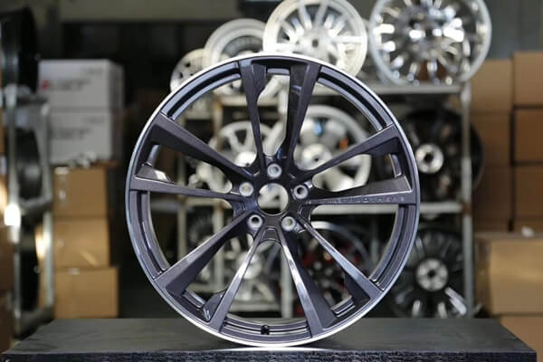 alaşım jant göbeği-1