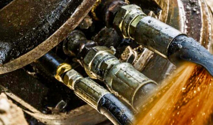 press oil leaks